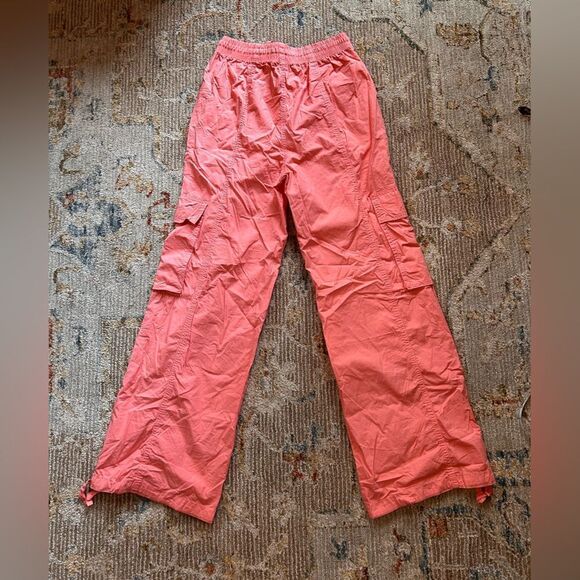Aerie Coral Go-For-It Cargo Pants - Picture 6 of 6